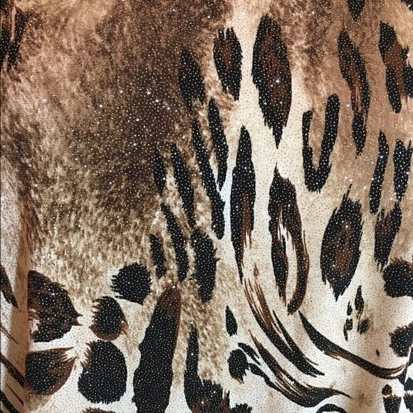 Final Price | Animal Print Shimmer Top with Grommet Sleeve Detail - Picture 4 of 5